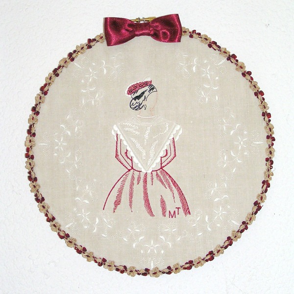 arlésienne brodée