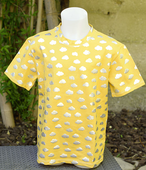 Tee-shirt jaune nuages