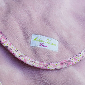 Cape de bain en bambou rose