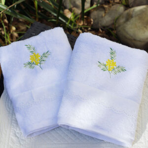 Duo de serviettes brodées mimosa