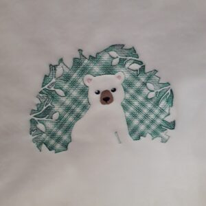Plaid en polaire écrue brodé